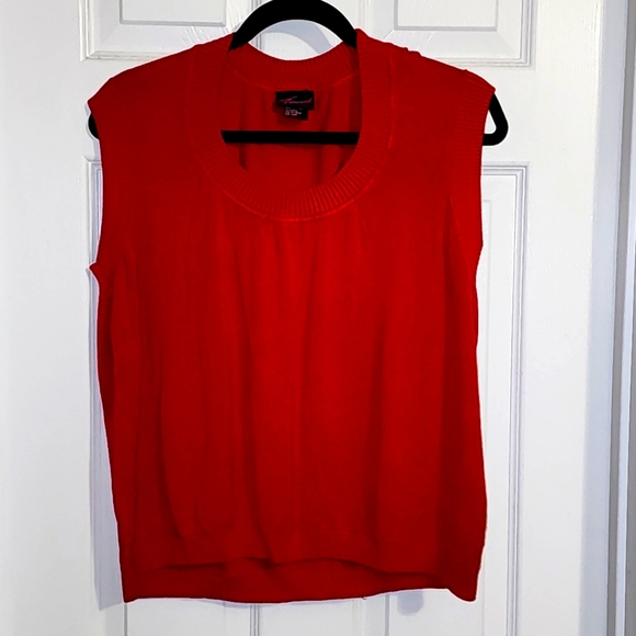 torrid Sweaters - Torrid red sweater vest Sz 3